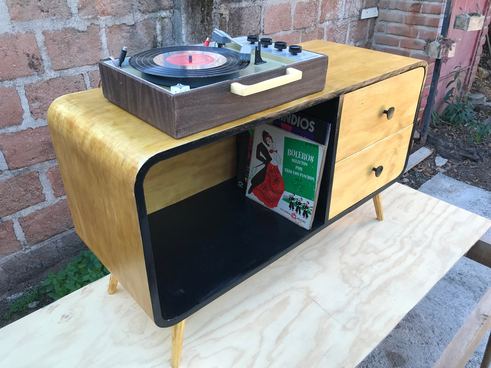 Mueble Curvo Vintage